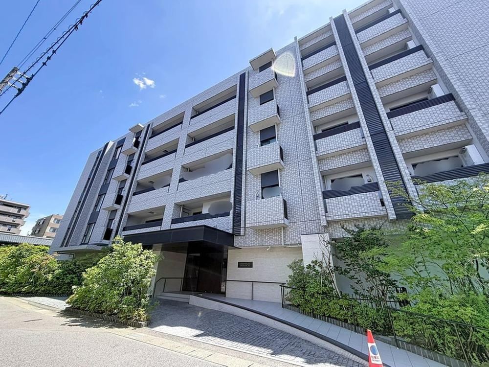 2LDK apartment in Sawara Ward, Fukuoka - Photo 1