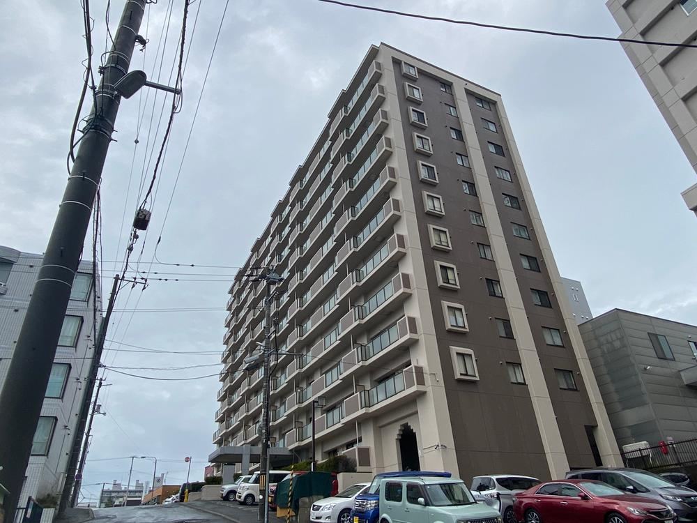 3LDK apartment in Shiroishi Ward, Sapporo, Hokkaido - Photo 1