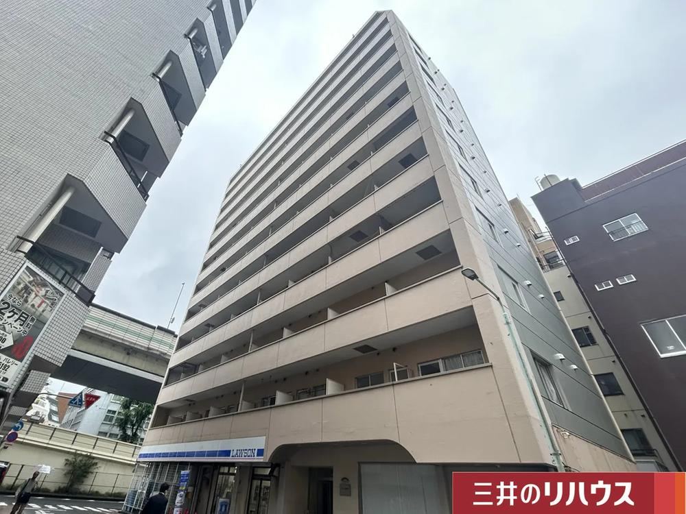 studio apartment in Toshima Ward, Tokyo - Photo 1