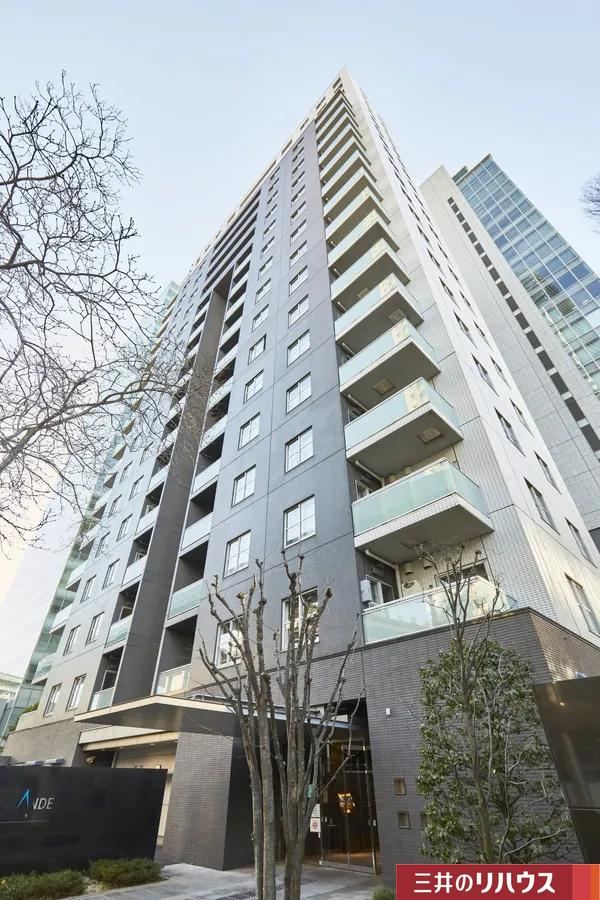 1LDK apartment in Minato Ward, Tokyo - Photo 1