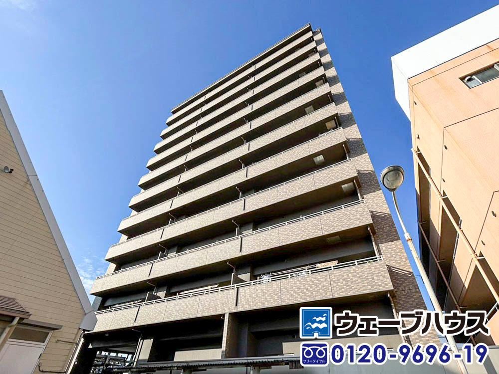 4LDK apartment in Kita Ward, Okayama - Photo 1