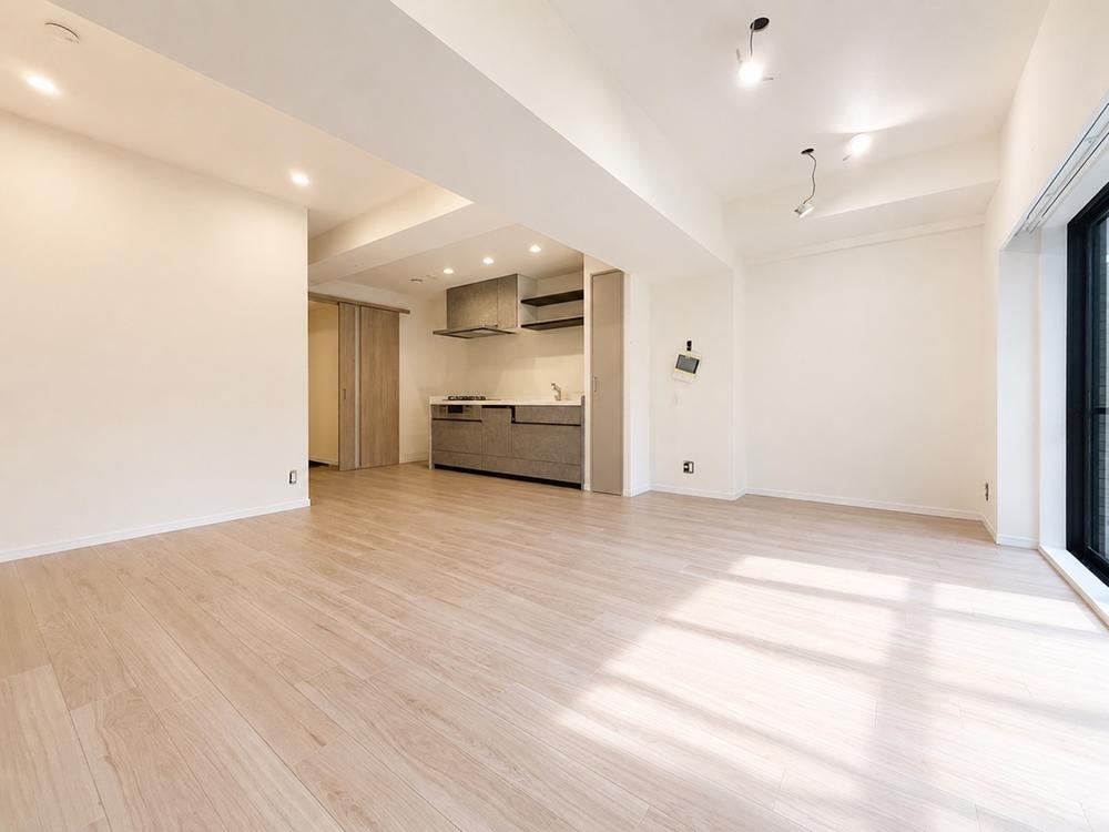 1LDK+S apartment in Shibuya Ward, Tokyo - Photo 1