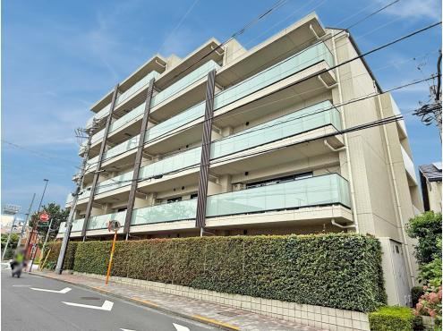 3LDK apartment in Mitaka, Tokyo - Photo 1