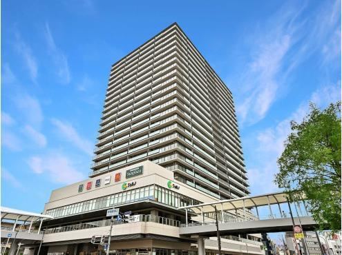 3LDK apartment in Sakai Ward, Sakai, Osaka - Photo 1