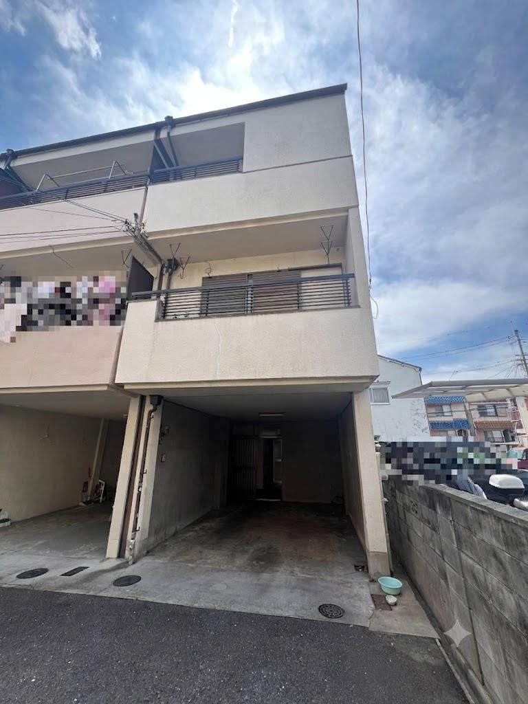 4DK house in Higashiosaka, Osaka - Photo 1