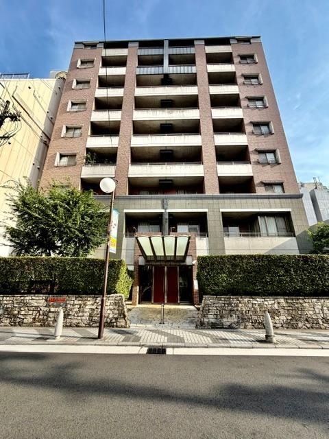 1LDK apartment in Chuo Ward, Osaka - Photo 1