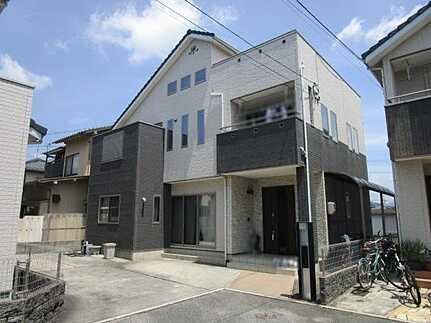 5LDK house in Asaminami Ward, Hiroshima - Photo 1