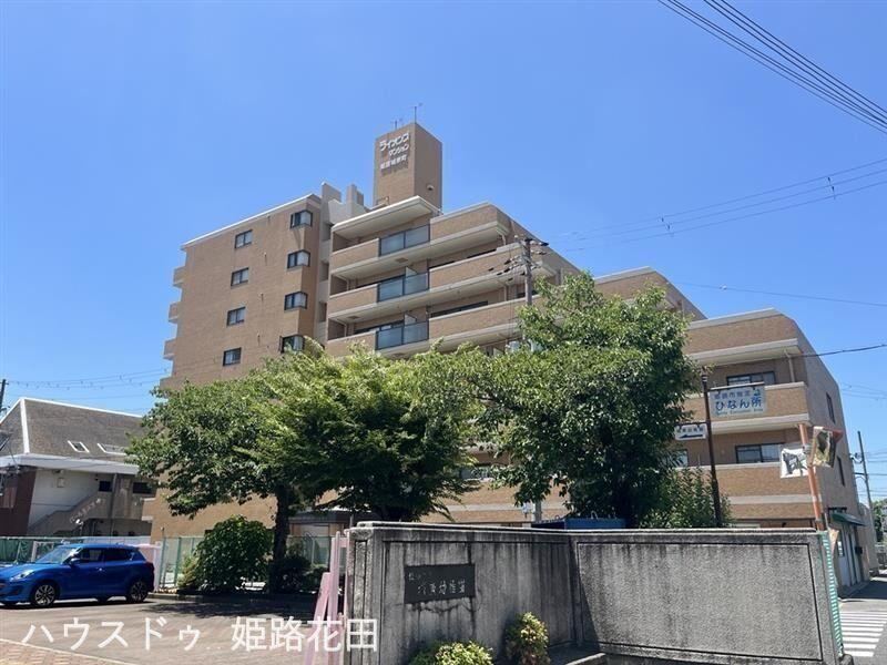 3LDK apartment in Himeji, Hyogo - Photo 1