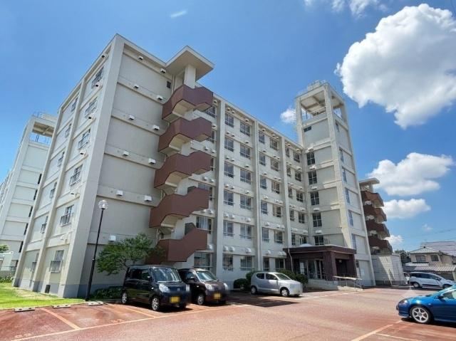2LDK apartment in Chuo Ward, Niigata - Photo 1