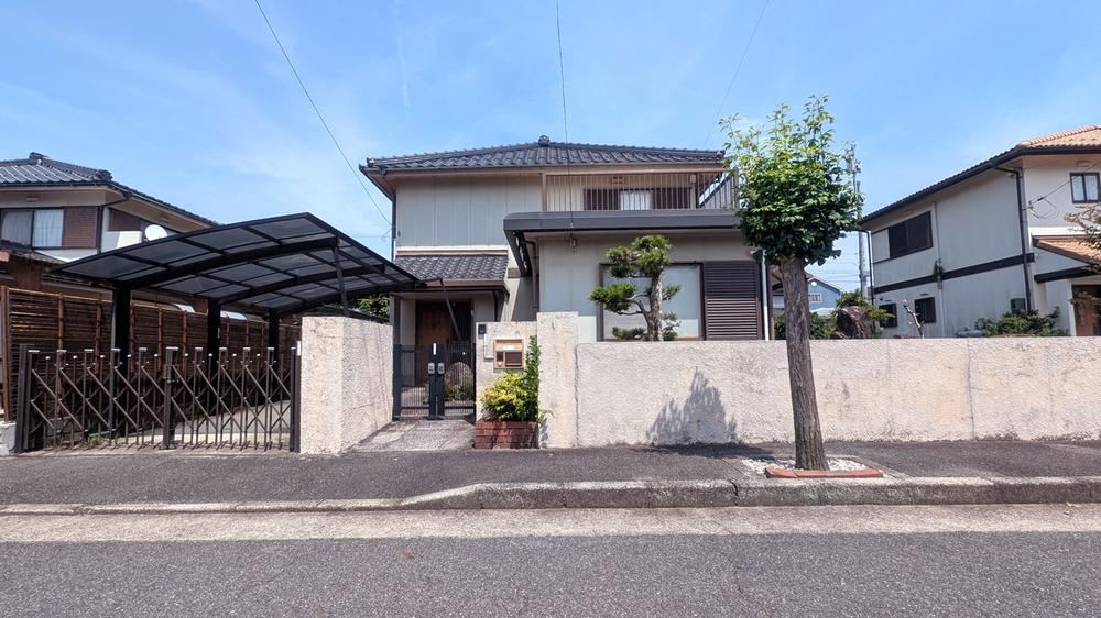 5LDK house in Saeki Ward, Hiroshima - Photo 1