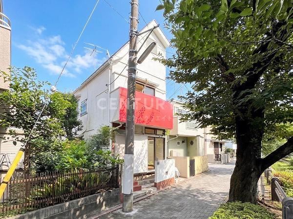 3LDK house in Setagaya Ward, Tokyo - Photo 1