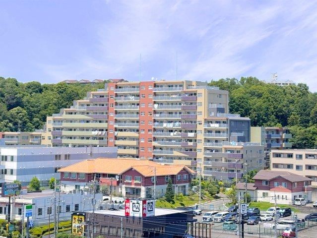 3LDK apartment in Machida, Tokyo - Photo 1