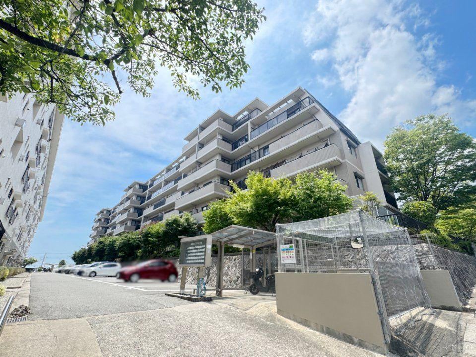 2LDK apartment in Higashinada Ward, Kobe, Hyogo - Photo 1