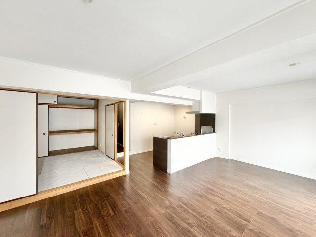3LDK apartment in Naka Ward, Nagoya, Aichi - Photo 1