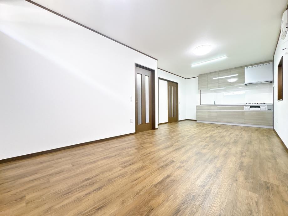 4LDK house in Ichinomiya, Aichi - Photo 1