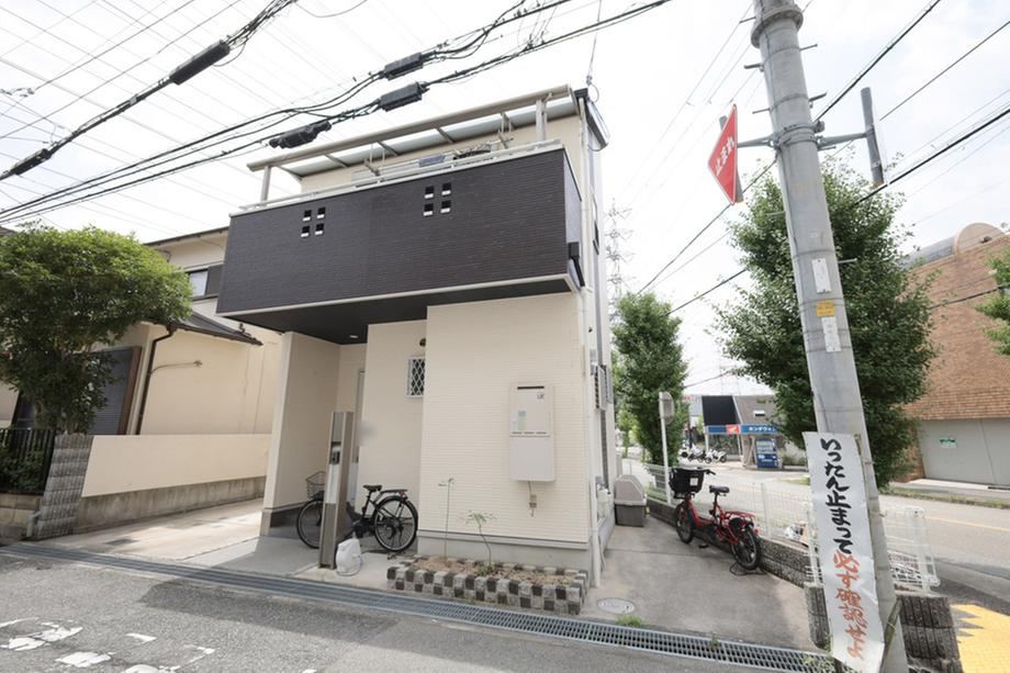 4LDK house in Takarazuka, Hyogo - Photo 1