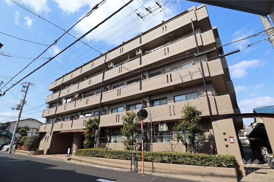 3LDK apartment in Toyonaka, Osaka - Photo 1