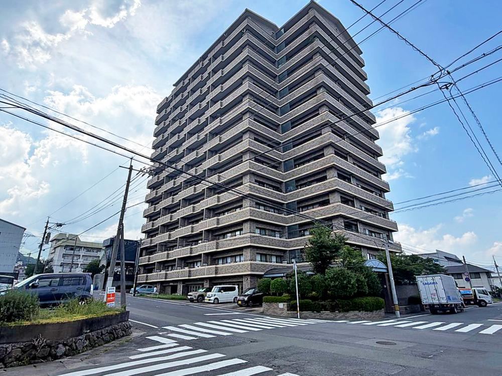 3LDK apartment in Beppu, Oita - Photo 1