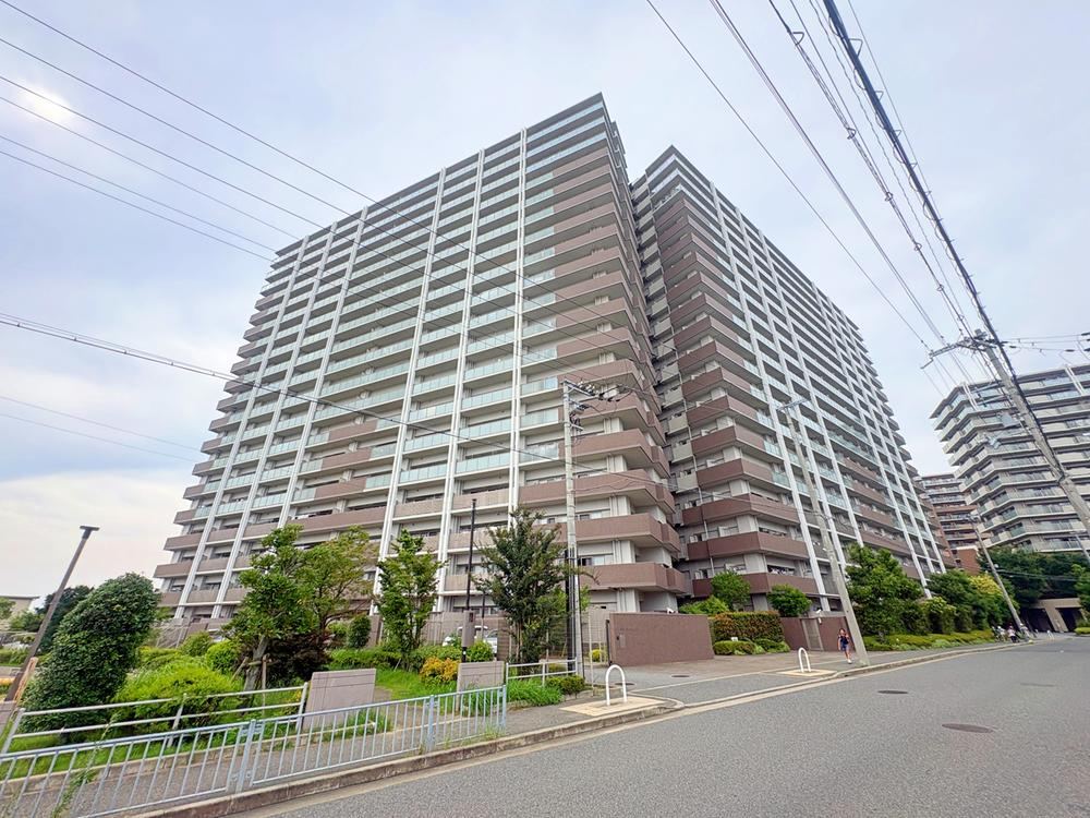 2LDK apartment in Nishi Ward, Sakai, Osaka - Photo 1