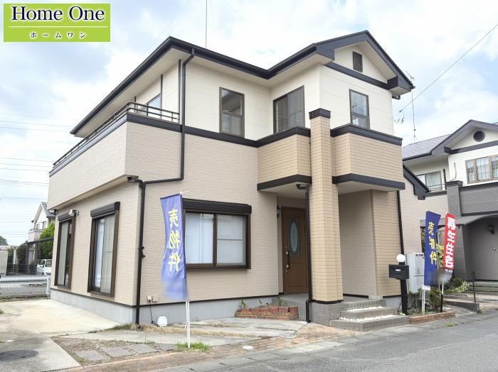 4LDK house in Oyama, Tochigi - Photo 1