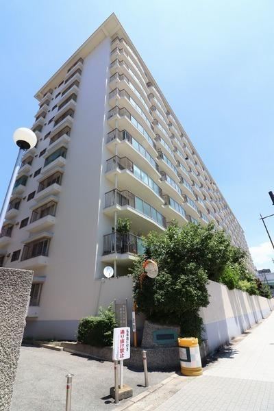 4LDK apartment in Asahi Ward, Osaka - Photo 1