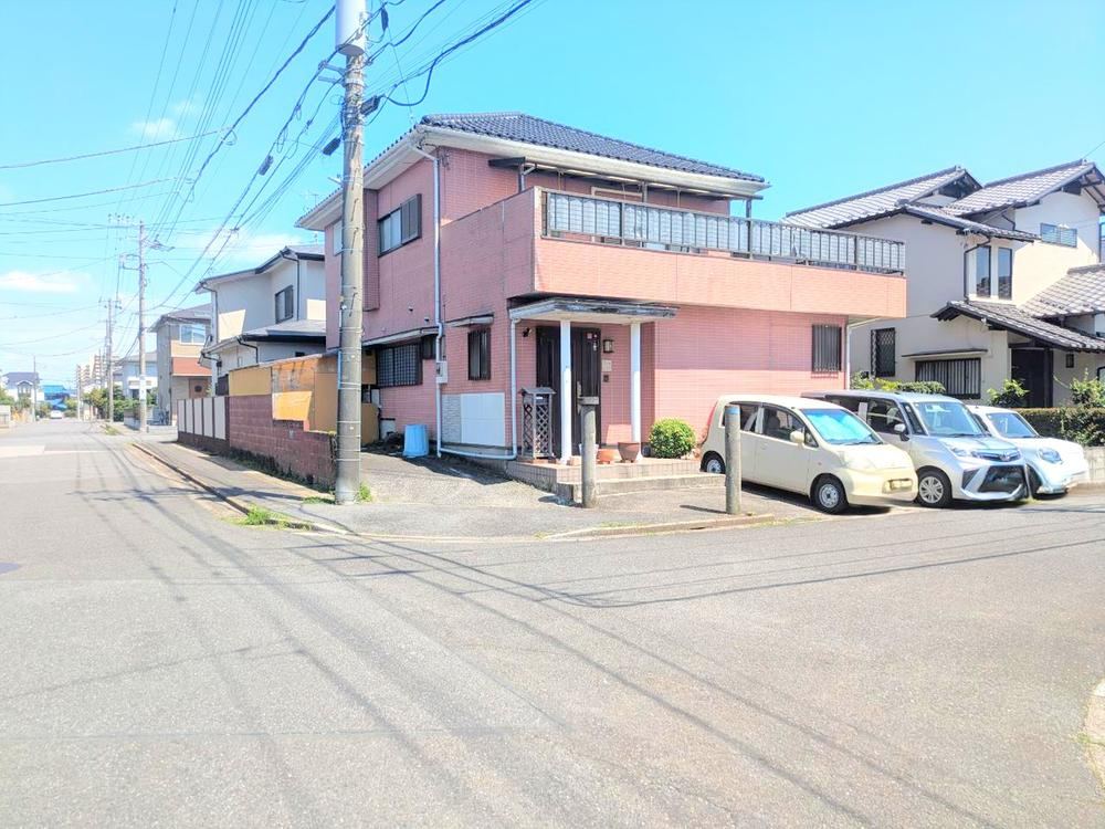 5LDK+S house in Shiroi, Chiba - Photo 1