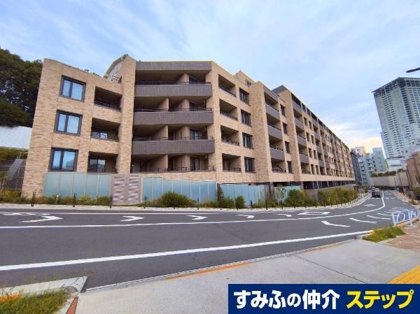 2LDK apartment in Meguro Ward, Tokyo - Photo 1