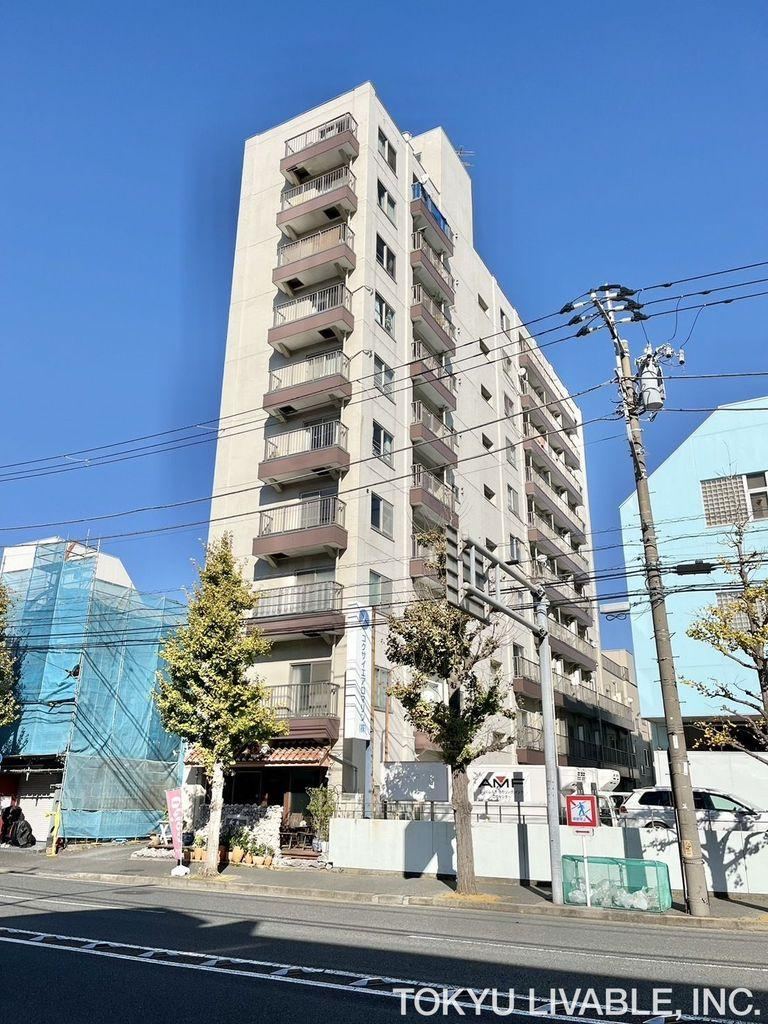 1DK apartment in Naka Ward, Yokohama, Kanagawa - Photo 1