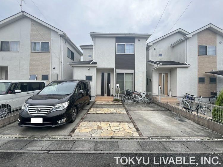 4LDK house in Iwatsuki Ward, Saitama - Photo 1