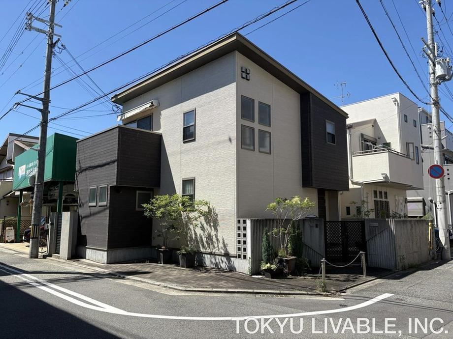 2LDK house in Nishinomiya, Hyogo - Photo 1