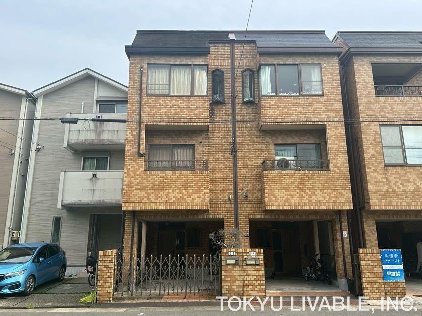 4DK house in Nishi Ward, Nagoya, Aichi - Photo 1