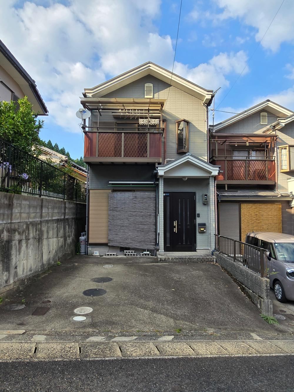 4LDK house in Otsu, Shiga - Photo 1