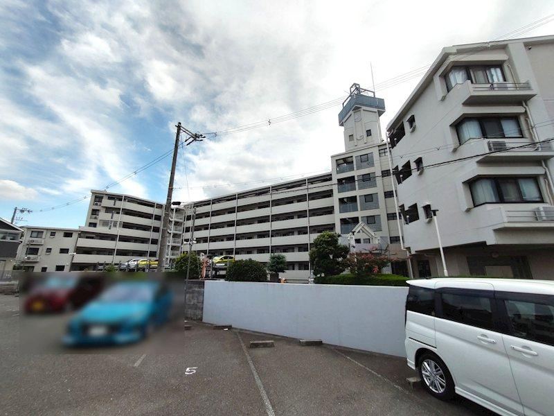 3LDK apartment in Hirakata, Osaka - Photo 1