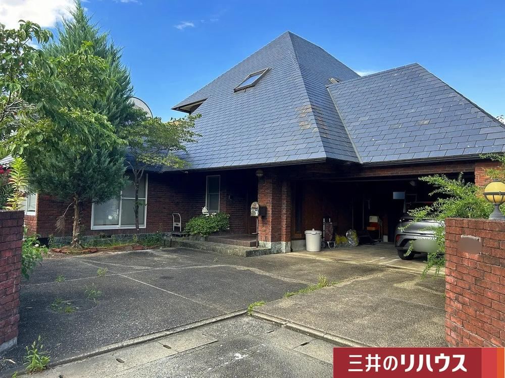 4LDK+S house in Kasuga, Fukuoka - Photo 1