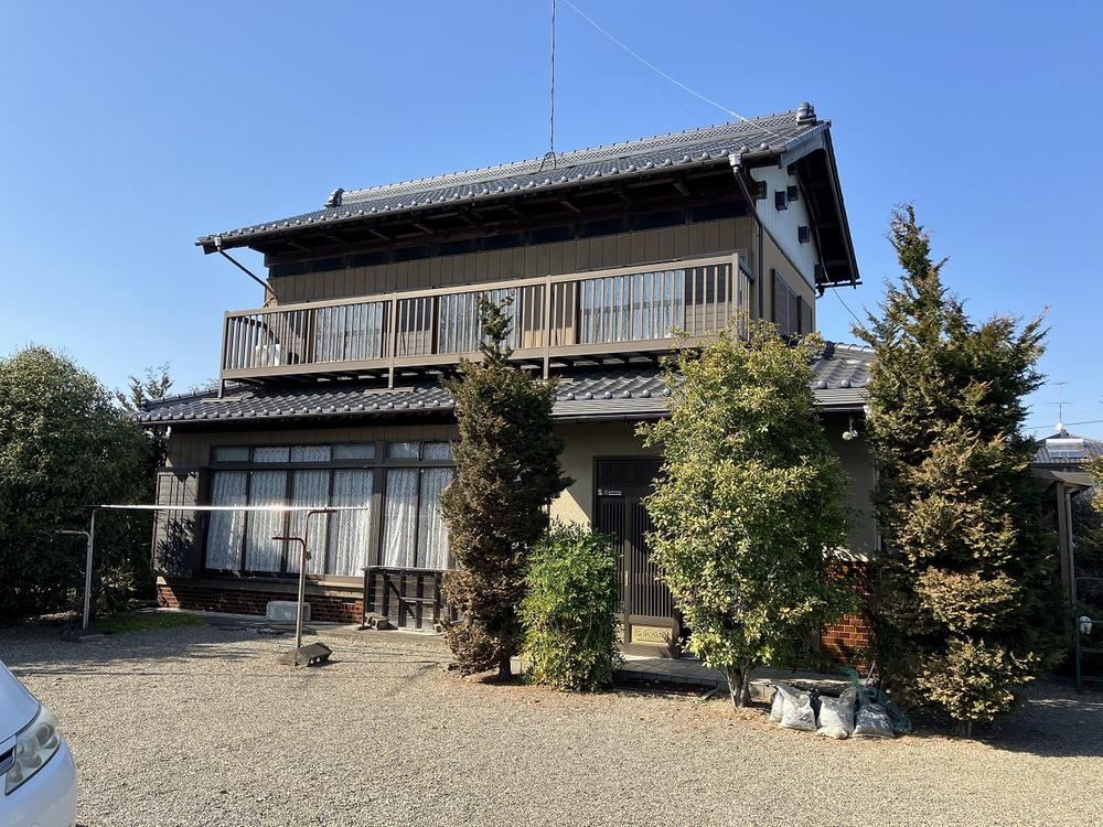 7DK house in Kazo, Saitama - Photo 1