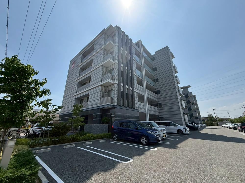 3LDK apartment in Himeji, Hyogo - Photo 1