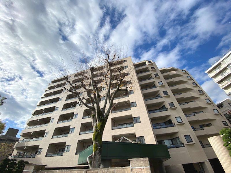2LDK apartment in Atami, Shizuoka - Photo 1