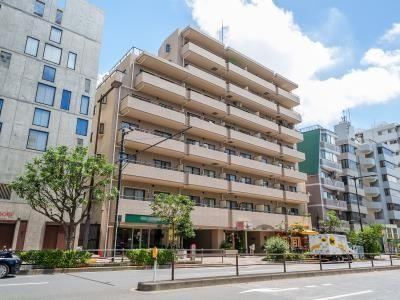 4LDK apartment in Shinjuku Ward, Tokyo - Photo 1