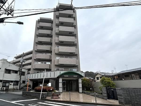 2LDK+S apartment in Naka Ward, Hiroshima - Photo 1