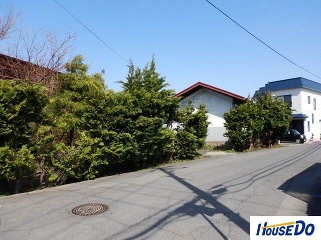 863 m² land in Hirosaki, Aomori - Photo 1