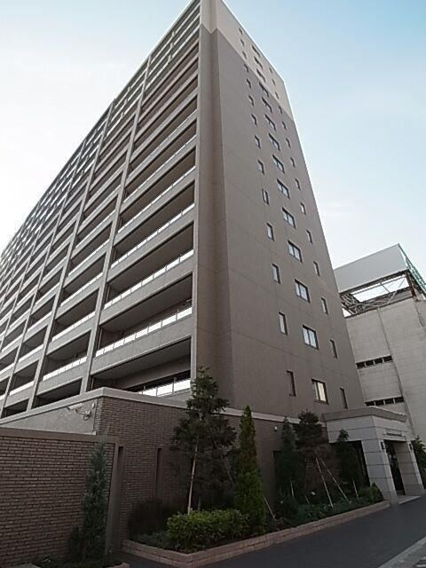 3LDK apartment in Hirosaki, Aomori - Photo 1