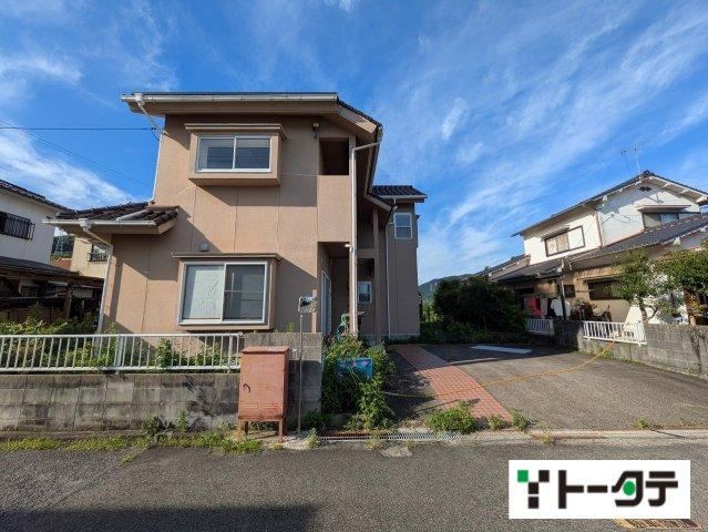 5LDK+S house in Takehara, Hiroshima - Photo 1