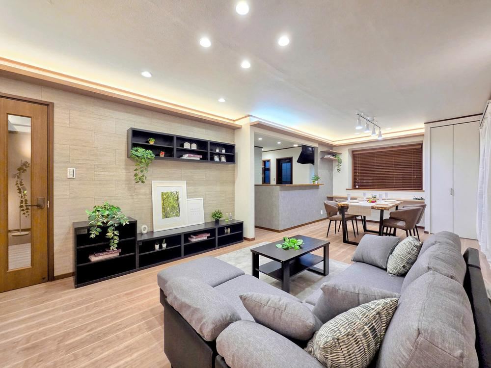 5LDK+2S house in Gyoda, Saitama - Photo 1