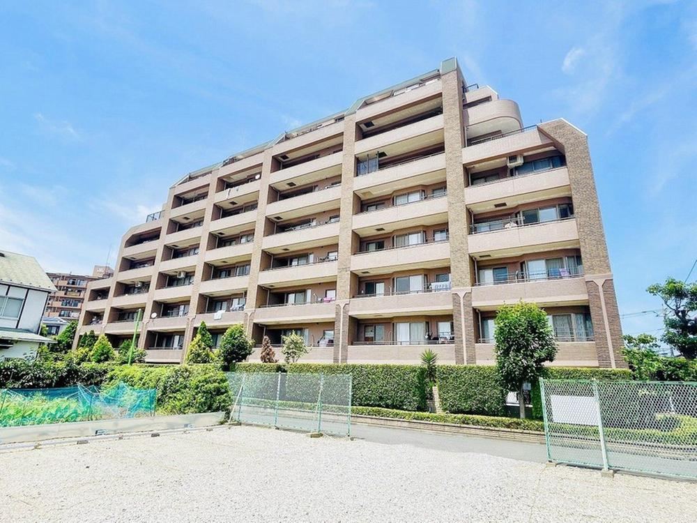 4LDK apartment in Zama, Kanagawa - Photo 1