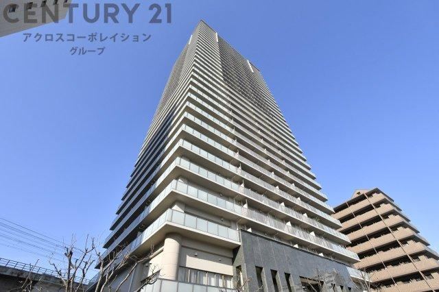 2LDK apartment in Nada Ward, Kobe, Hyogo - Photo 1
