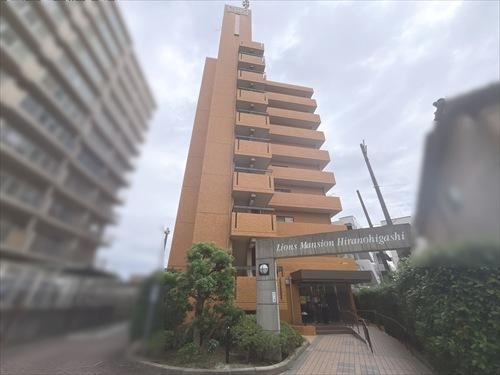 2LDK apartment in Hirano Ward, Osaka - Photo 1