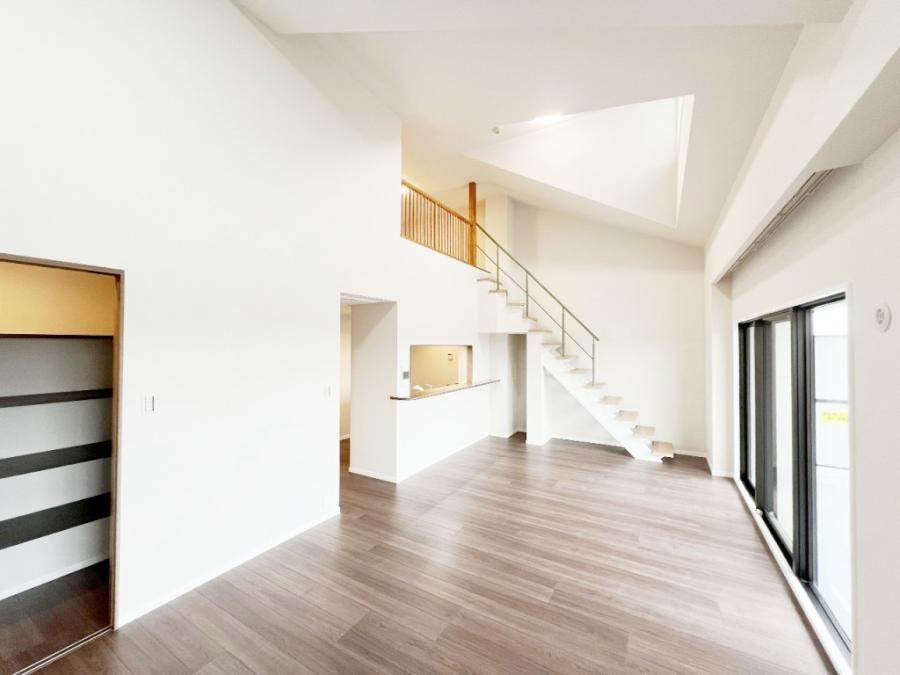 2LDK apartment in Hachioji, Tokyo - Photo 1
