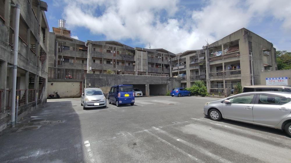 2LDK apartment in Naha, Okinawa - photo 2