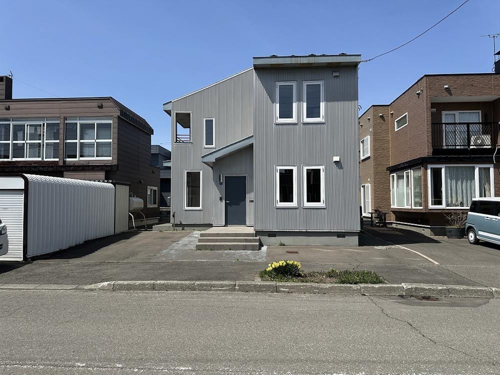 4LDK house in Teine Ward, Sapporo, Hokkaido - Photo 1