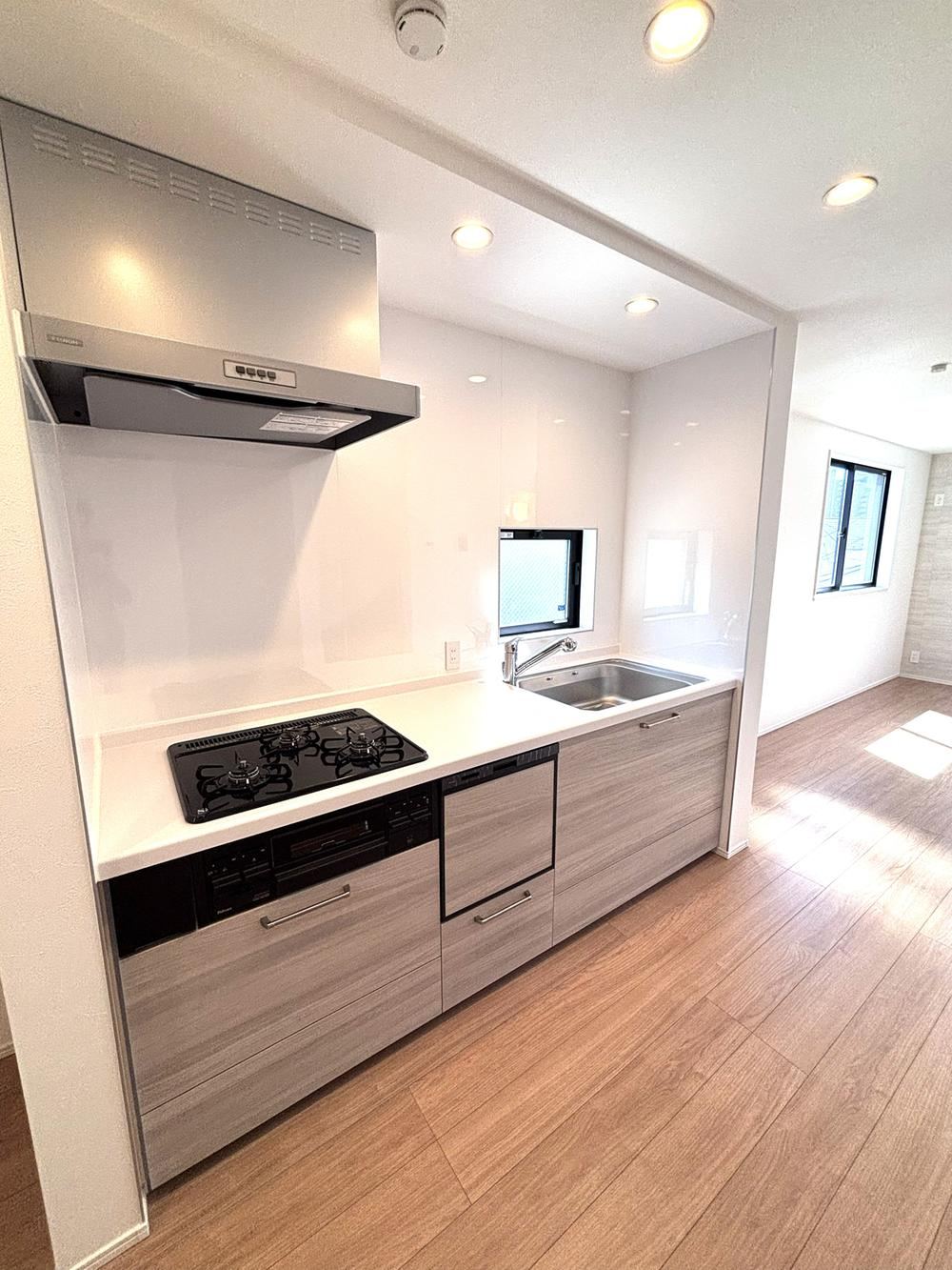 1LDK+2S house in Kanagawa Ward, Yokohama, Kanagawa - Photo 1
